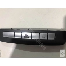 BAŞKAN TİC.MERCEDES A2049058301 C W204 DÖRTLÜ PANEL 2049058301